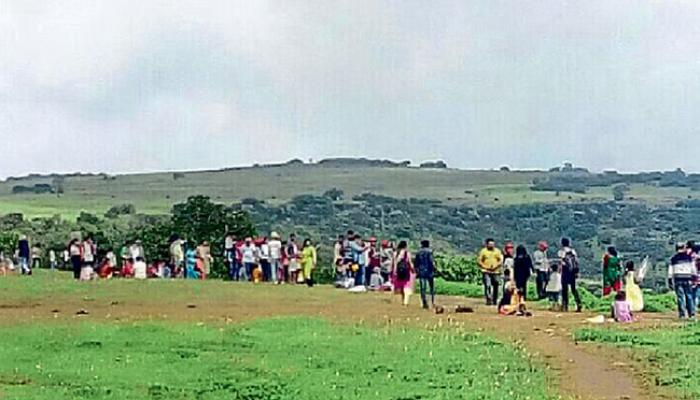 कास पठाराला तीन दिवसांत हजारो पर्यटकांची भेट