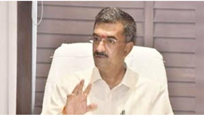 नेहरु उद्यान व अजिंक्यतारा किल्ल्यांचे सुशोभीकरणासाठी निधी देवू