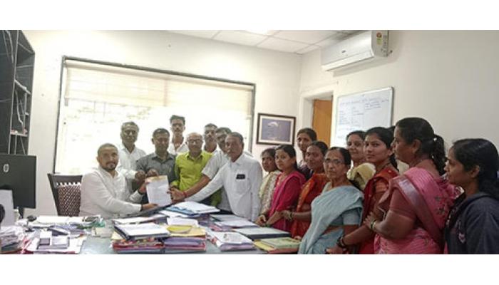 ग्रंथालय कर्मचारी विकास परिषदेचे विविध मागण्यांबाबत निवेदन