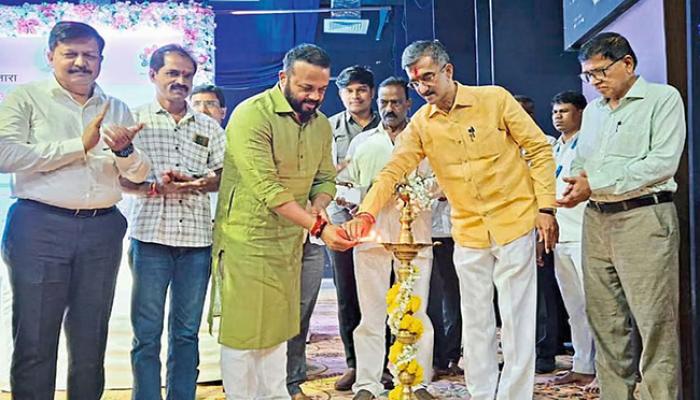 गावाच्या विकासात सर्वांना सोबत घ्या: ग्रामविकासमंत्री जयकुमार गोरे