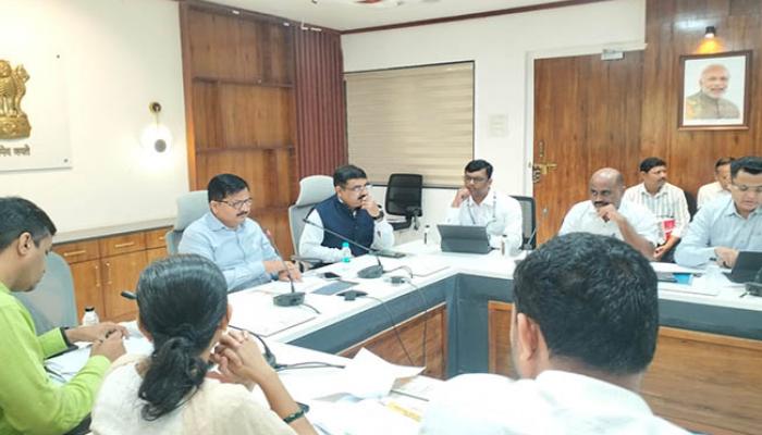 सह्याद्री व्याघ्र प्रकल्प पर्यटन विकास आराखड्यातील कामे येत्या सप्टेंबर अखेर सुरु : जिल्हाधिकारी संतोष पाटील