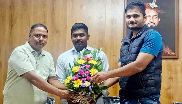 सातारा पालिकेच्या अभ्यासिकातील पहिला विद्यार्थी राज्य राखीव पोलीस दलात