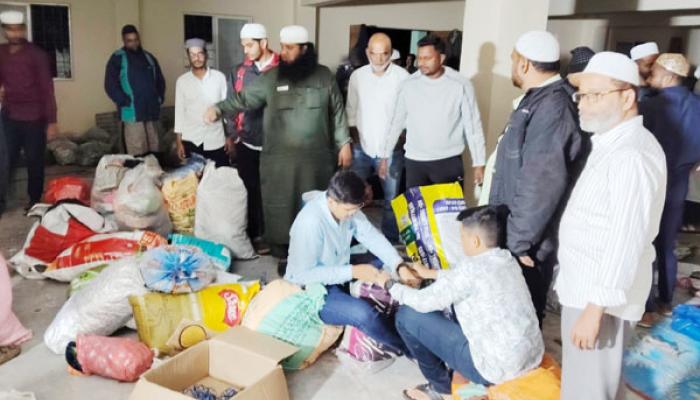 मराठवाड्यातील पूरग्रस्तांना साताऱ्यातून मदतीचा हात; 'जमियत उलेमा ए हिंद'कडून जीवनावश्यक वस्तूंची मदत रवाना