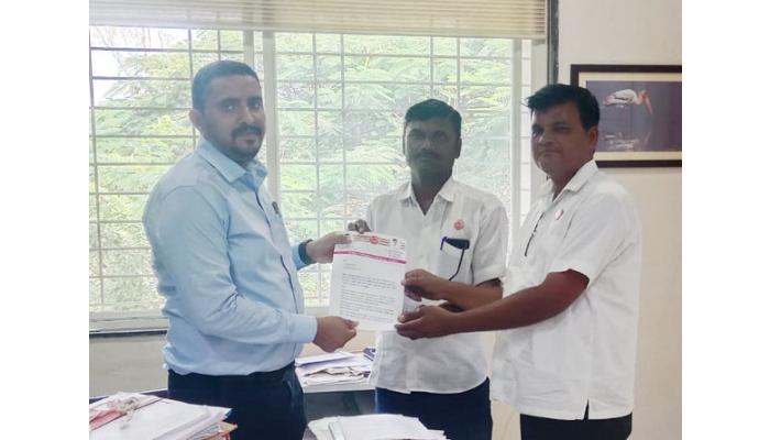 साखर कारखान्यांनी दुसरा हप्ता तात्काळ अदा करावा; रयत क्रांती संघटनेची जिल्हा प्रशासनाकडे मागणी