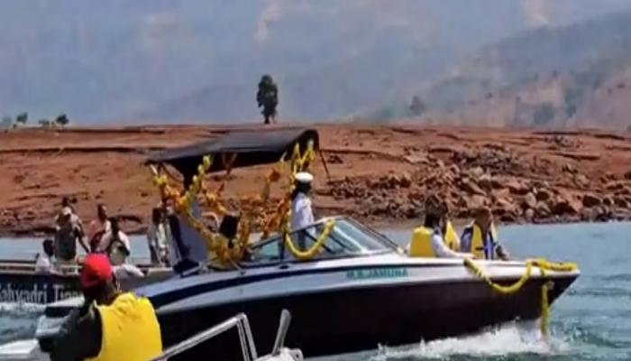 मुनावळे येथे देशातील गोड्या पाण्यातील पहिले पर्यटन केंद्र सुरू