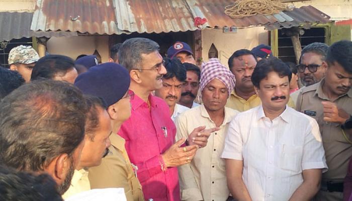 आरोपीला फाशीची शिक्षा होईपर्यंत पाठपुरवा करणार; पालकमंत्री शंभूराज देसाई, सासपडे येथील दोन्ही पिडीत कुटुंबांना प्रत्येकी पाच लाख रुपयांची मदत