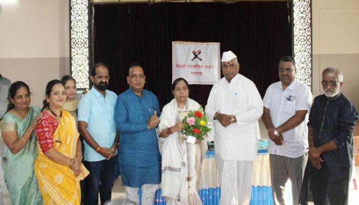 क्रांतिसिंह नाना पाटील यांच्यासारखे चारित्र्यसंपन्न राजकारणी निर्माण करण्याचा ध्यास घ्या