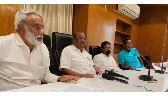 भटक्या विमुक्तांचा समावेश आदिवासीमध्ये करावा, अन्यथा आंदोलन; पद्मश्री उपराकार लक्ष्मण माने यांचा इशारा