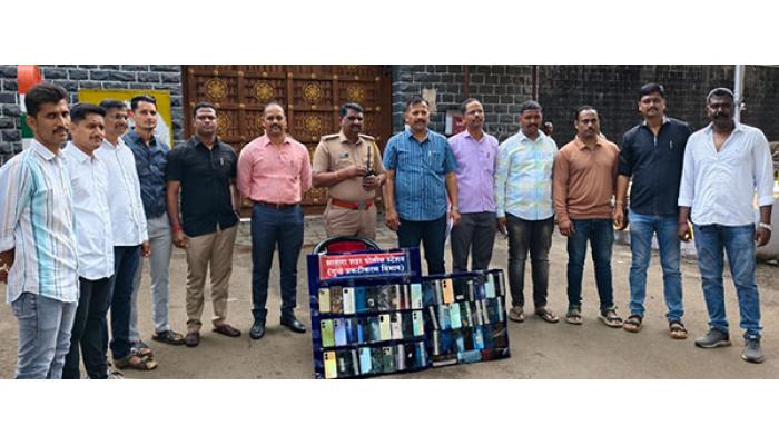 गहाळ झालेले 60 मोबाइल सातारा शहर पोलिसांनी केले जप्त; 16 लाख 20 हजार रुपयांचा मुद्देमाल ताब्यात