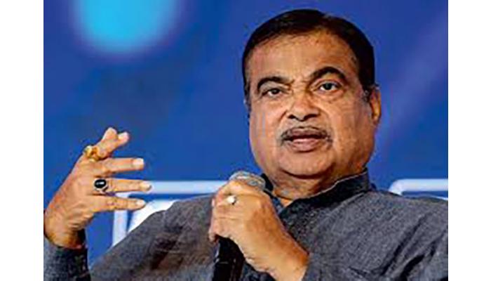 मी एकटाच शिव्या का खाऊ?' : नितीन गडकरी
