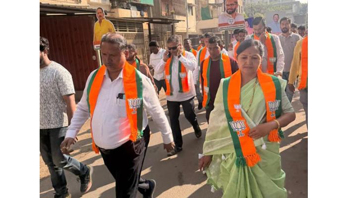 प्रभाग 16 मध्ये फक्त कमळच फुलणार; अॅड. दत्तात्रय बनकर व वैशाली राजेभोसले यांच्यासाठी राजेंचे कार्यकर्ते एकवटले