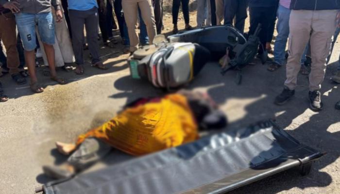 ट्रॅक्टर -ट्रॉलीचे चाक डोक्यावरून जाऊन महिलेचा जागीच मृत्यू