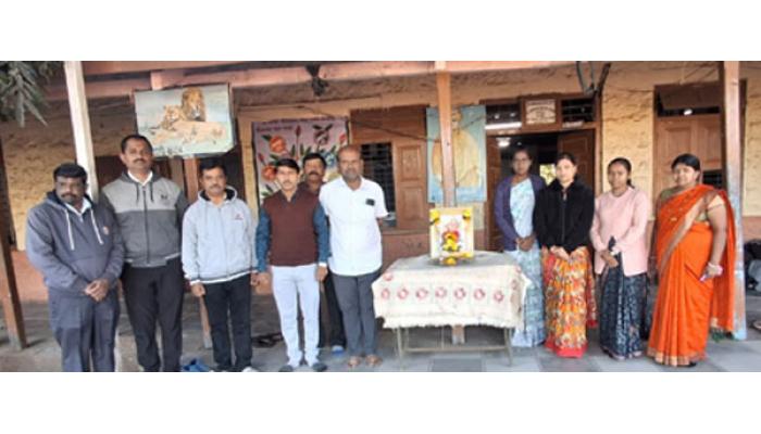 स्वच्छतेचे दूत राष्ट्रसंत गाडगेबाबा यांच्या स्मृतिदिनानिमित्त बुधमध्ये अभिवादन