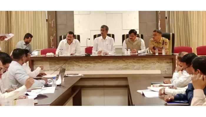 कराड येथील विमानतळाचा विस्तार व विकास कामांना गती द्या - पालकमंत्री शंभूराज देसाई; कराड विमानतळ प्राधिकरणाची बैठक