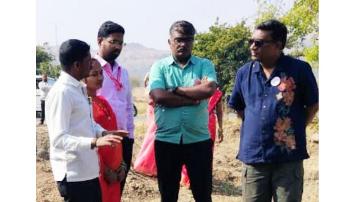 मुख्यमंत्री समृद्ध पंचायतराज अंतर्गत अभिनेते भाऊ कदम यांची वरुडला भेट