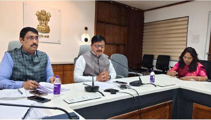 जिल्ह्यामध्ये 22 हजार दुबार नावे असल्याचे निष्पन्न; जिल्हाधिकारी संतोष पाटील यांची माहिती