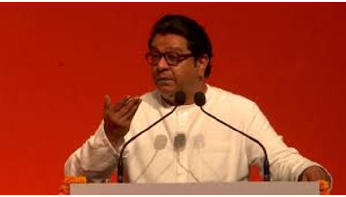 &lsquo;ते पक्ष सोडणं नव्हतं, घर सोडणं होतं&rsquo;; उद्धव ठाकरेंसमोर राज ठाकरे भावूक; जुन्या वेदना विसरून बाळासाहेबांच्या आठवणींना उजाळा.