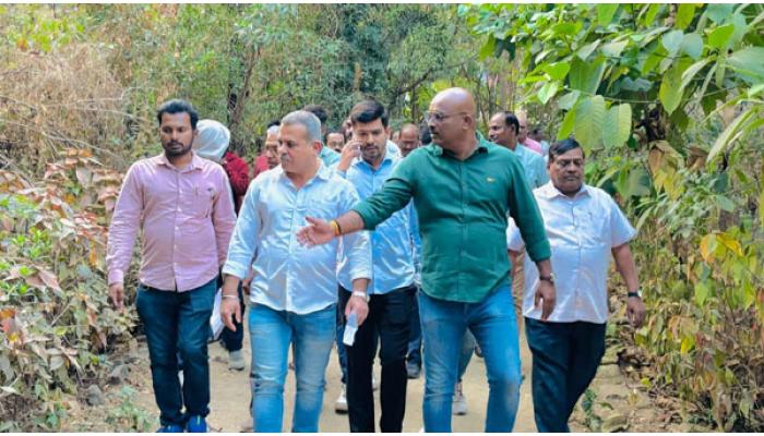 गेंडामाळनाका परिसरातील सिंथेटिक ट्रॅकचा आता नव्याने प्रस्ताव; नगराध्यक्ष अमोल मोहिते यांनी केली पाहणी; नगरसेवक विश्वतेज बालगुडे व अक्षय जाधव ऍक्टिव्ह मोडवर