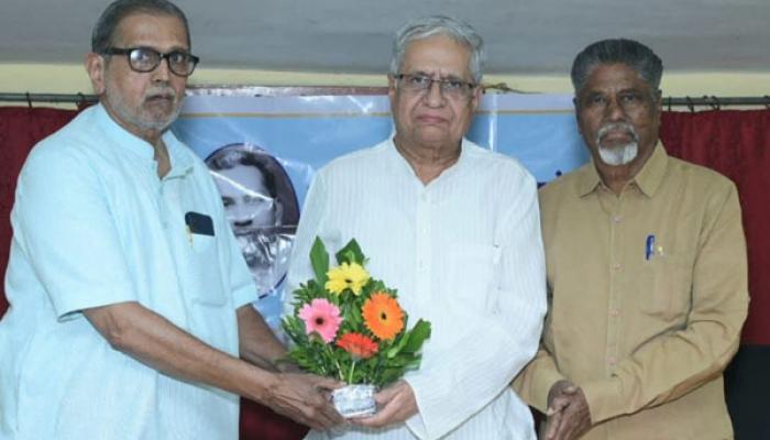 ज्येष्ठ विचारवंत नरहर कुरुंदकरांनी महाराष्ट्राला व्यापक इतिहासदृष्टी दिली - डॉ. राजा दीक्षित; 'नरहर कुरुंदकर यांची इतिहास दृष्टी ' विषयावर व्याख्यान