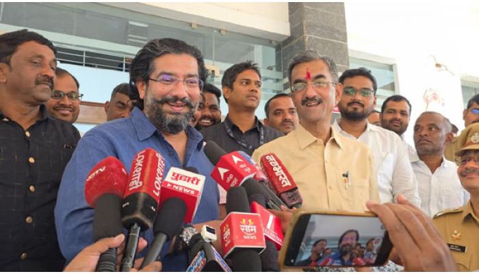 आम्ही पालकमंत्र्यांना मिठी मारायला तयार आहोत - जिल्हा परिषद सत्ता स्थापनेच्या पार्श्वभूमीवर ना. शिवेंद्रसिंह राजे यांची राजकीय कोटी