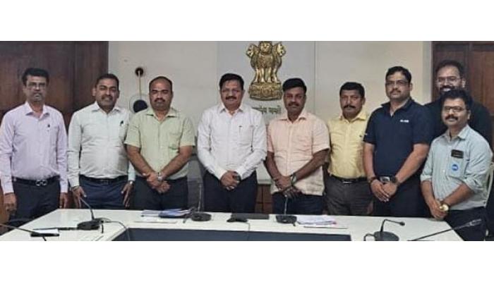 नीरा व्हॅली इंडस्ट्रीयल असोसिएशनच्या वेबसाईटचे जिल्हाधिकारी संतोष पाटील यांच्या हस्ते लोकार्पण