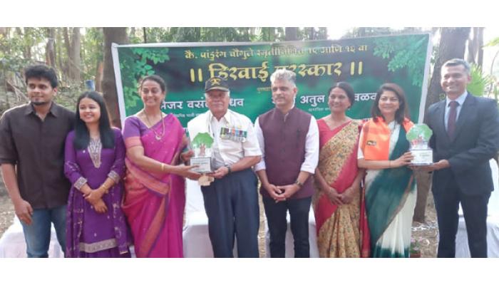 'आहे रे आणि नाही रे'मधील दरी हिरवाईत कमी होते - डॉ. सोमनाथ साबळे, कै. पांडुरंग चौगुले यांच्या स्मृतीप्रित्यर्थ दिला जाणारा &lsquo;हिरवाई&rsquo; पुरस्कार वितरण सोहळा उत्साहात