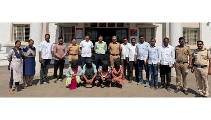 मुलीवर केलेल्या अत्याचाराचा बदला घेण्यासाठी केलेल्या खूनप्रकरणी एकाच कुटूंबातील चौघांना अटक; काहीही धागेदोरे गुन्हा उघडकीस आणला
