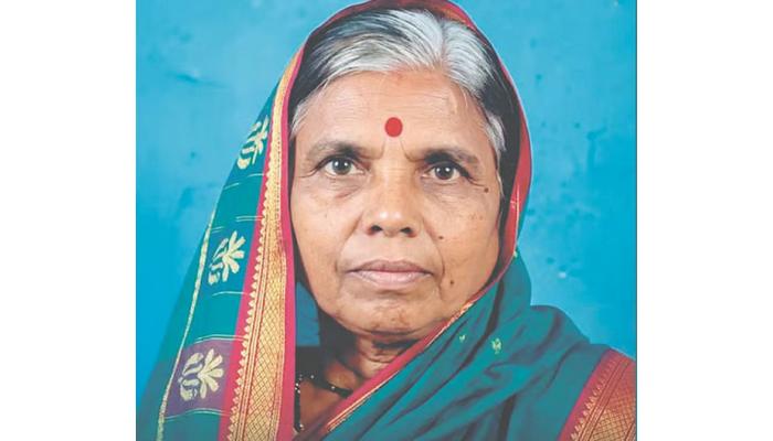 ज्वारी मळणीदरम्यान मळणी यंत्रात साडी अडकल्याने महिलेचा मृत्यू झाल्याची दुर्घटना ; विंग परिसरात हळहळ