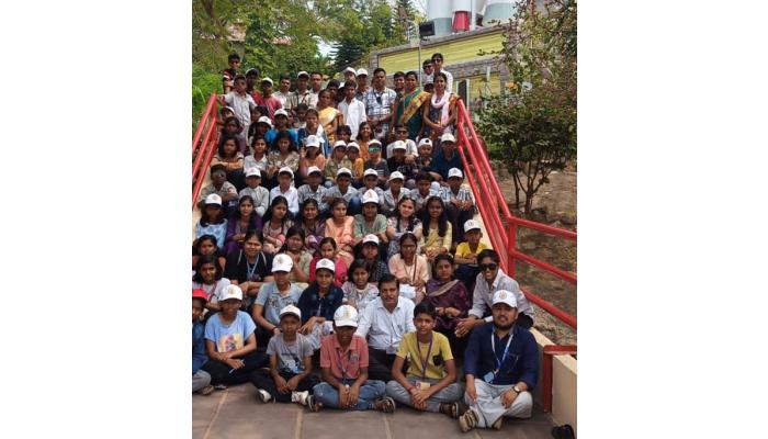 सातारा जिल्ह्यातील शिष्यवृत्तीधारक, प्रज्ञावंत व गुणवंत विद्यार्थ्यांचा राष्ट्रीय अविष्कार अभियानांतर्गत हैदराबाद अभ्यास दौरा