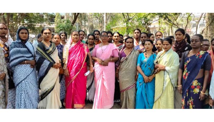 जातीय तेढ निर्माण करणाऱ्यांवर कारवाईची मागणी; किन्नर आराधी समाजाचे जिल्हाधिकाऱ्यांना साताऱ्यात निवेदन