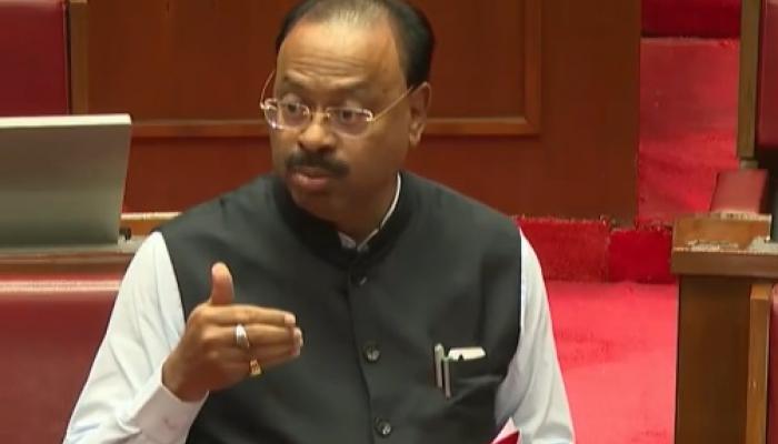 ​७/१२ उताऱ्यात 'शुद्धलेखन' दुरुस्तीच्या नावाखाली दीड लाख शेतकऱ्यांना गंडा