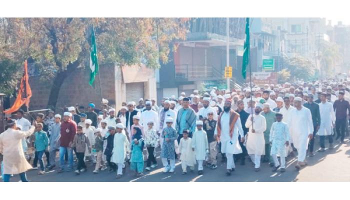 सातारा शहरात रमजान ईद उत्साहात; जामा मशीद येथून ईदगाहपर्यंत जुलूस, शांतता, समृद्धीसाठी विशेष प्रार्थना