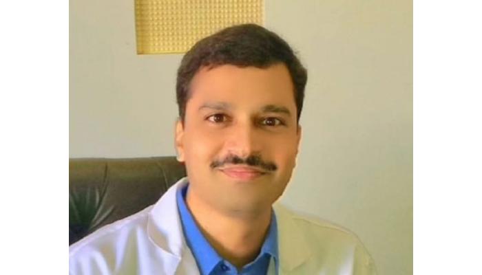 सुप्रसिद्ध आर्थोपेडिक सर्जन डॉक्टर प्रसाद जोशी यांना यंदाचा " उषा-वैभव " पुरस्कार जाहीर; सुप्रसिद्ध गायिका श्रीमती उषा मंगेशकर यांच्या हस्ते दि. ५ एप्रिल रोजी वितरण