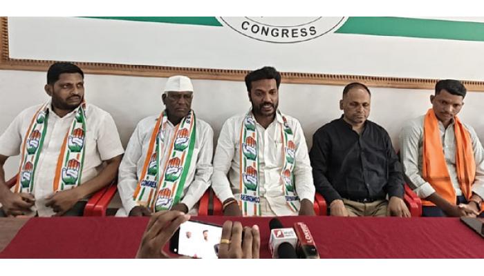 काँग्रेसचे जिल्ह्यात शेतकऱ्यांसाठी जनसुनावणी अभियान; ऊस बिले थकवणाऱ्या कारखान्यांच्या विरोधात आंदोलनाचा इशारा