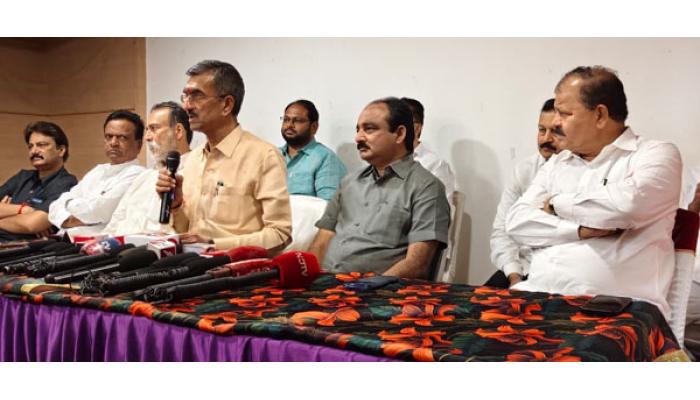 सातारा जिल्ह्याने इतिहासात पहिल्यांदाच हा प्रसंग पाहिला - पालकमंत्री शंभूराज देसाई यांची उद्विग्न प्रतिक्रिया; त्यांनी जे केले त्याची परतफेड करू- मंत्री मकरंद पाटील