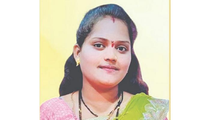 एका पहाटेने &zwnj;&lsquo;संस्कृती&zwnj;&rsquo; या काळाच्या पडद्याआड ; पतीसोबत मॉर्निंग वॉक करत असताना भीषण अपघातात संस्कृती यांचा जागीच मृत्यू