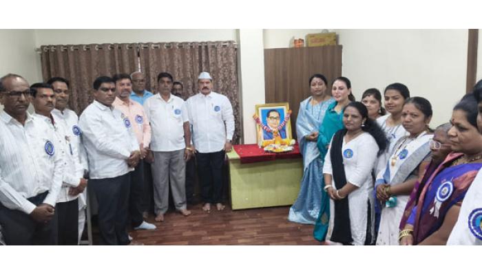 पुस्तकाचे गाव &lsquo;भिलार&rsquo; मध्ये डॉ. बाबासाहेब आंबेडकरांची जयंती उत्साहात ; ग्रामपंचायतीत प्रतिमेचे पूजन