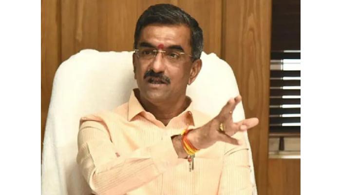 जिल्ह्यातील धरणांमधील पाणीसाठा पिण्यासाठी राखीव ठेवा- पालकमंत्री शंभूराज देसाई