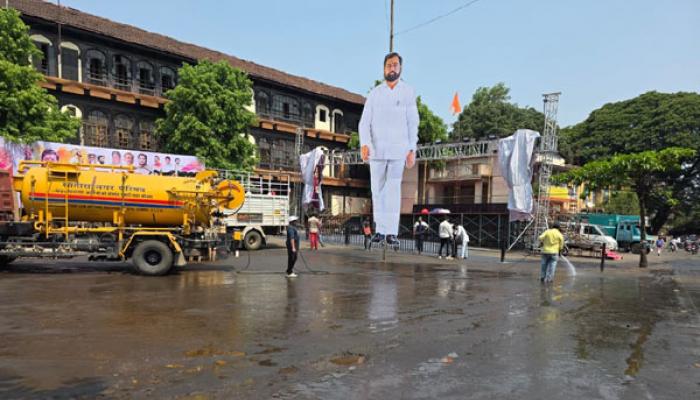साताऱ्यात पाणी कपात : पण उपमुख्यमंत्री शिंदे यांच्या गांधी मैदानावरील सभेसाठी लाखो लिटर पाण्याचा अपव्यय