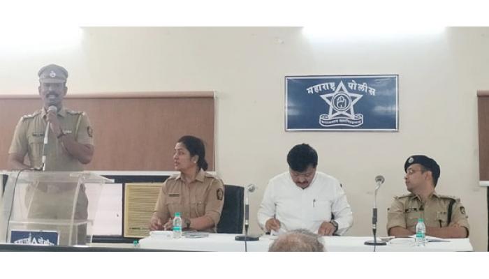 बकरी ईद कायद्याचे पालन करून शांततेत साजरी करावी - जिल्हाधिकारी संतोष पाटील, तात्पुरत्या कत्तलखान्याला सोयी-सुविधा उपलब्ध करुन द्या