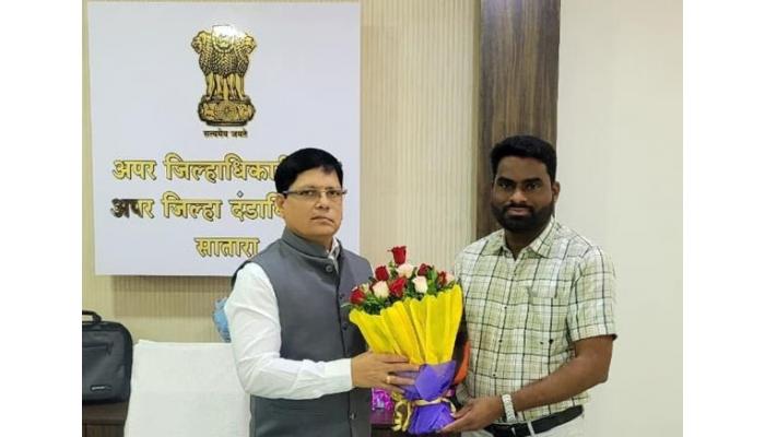 सातारच्या अप्पर जिल्हाधिकारीपदी विठ्ठल इनामदार; सोमवारी स्वीकारला पदभार; मल्लिकार्जुन माने यांच्या सेवानिवृत्तीनंतर नियुक्ती