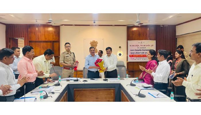 जिल्ह्यातील सर्व ग्रामपंचायतींमध्ये 'आपले सरकार सेवा केंद्र' येत्या तीन महिन्यांत सुरू करा; सेवा हक्क आयुक्त सुधाकर तेलंग यांचे निर्देश