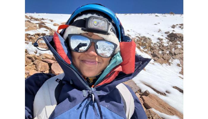 २० हजार फूट उंचीवर साताऱ्याच्या धैर्याची झेप; १४ वर्षीय गिर्यारोहिकेने युनाम शिखरावर फडकवला यशाचा झेंडा