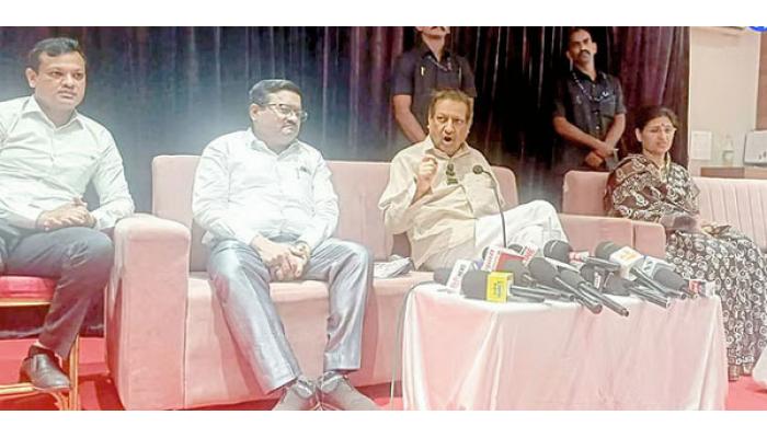 सहकाराचा वापर विरोधकांना संपवण्यासाठी - पृथ्वीराज चव्हाण, कृष्णा कारखान्यात संस्थापक पॅनेलला ताकदीने मदत करा, सत्ताधाऱ्यांवर हल्लाबोल