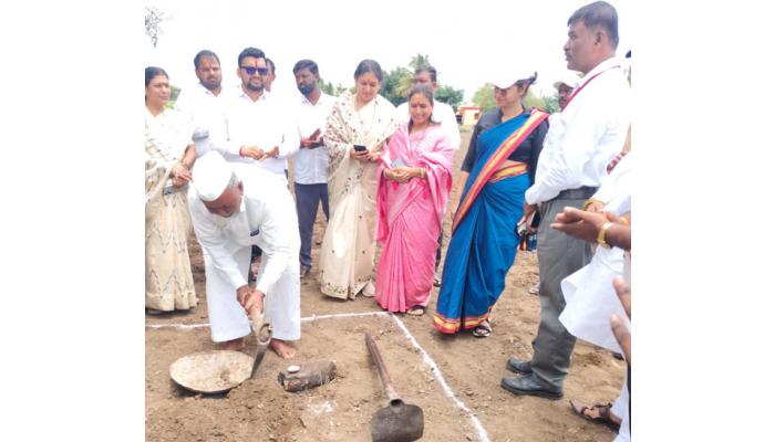 &lsquo;एल निनो&rsquo;च्या संभाव्य संकटावर मात करण्यासाठी सातारा जि.प.चे &rsquo;सातारा जलसमृद्धी अभियान&rsquo;; अभियानाचा खंडाळा तालुक्यातील ग्रामपंचायत खेड बुद्रुक येथे शुभारंभ