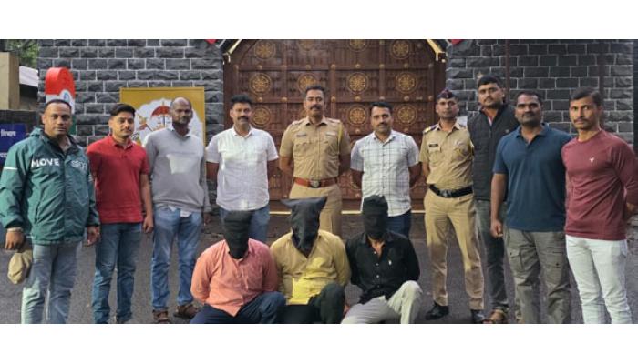 बनावट सोन्याच्या बांगड्या तारण ठेवून फसवणूक करणारी टोळी जेरबंद; तीनजणांना अटक; 10 लाख 35 हजारांचे तीन गुन्हे उघड