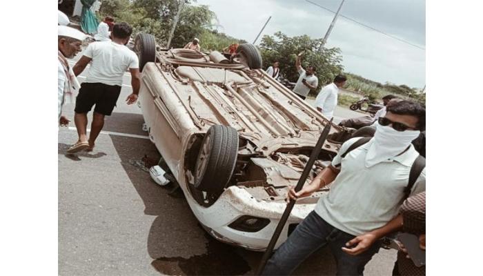 पालखी सोहळ्याच्या बंदोबस्तावरून परतणाऱ्या सांगलीकडे परतणाऱ्या पोलिसाच्या कारला सुरवडी येथे अपघात; पाच जण जखमी