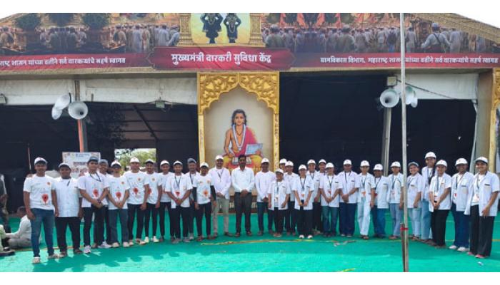 विठ्ठलाच्या ओढीने धावणाऱ्या पावलांना बळ देतेय चरणसेवा ; मुख्यमंत्री सहाय्यता निधी व धर्मादाय रुग्णालय मदत कक्षाचा उपक्रम