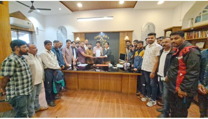 साताऱ्यातील पत्रकारांची बदनामी करणाऱ्या संदीप जाधववर कारवाई करा; विविध मीडिया प्रतिनिधींचे अप्पर पोलीस अधीक्षकांना निवेदन