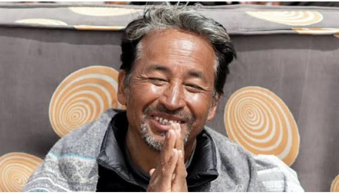 विद्यार्थ्यांवर गुन्हे दाखल करणार नाही; लेखी हमी दिल्याने उपोषण सोडले, लिखित आश्वासने दिली